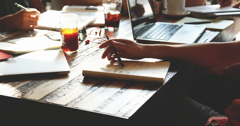 Réseau professionnel : quelle option choisir pour faire grandir son entreprise ?